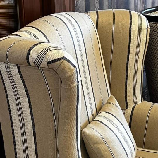 csikos nagy fules len fotel klasszikus elegans balaton nyaralo elegans tengerparti provence mediterran vintage karpitos egyedi fotel gyartas budapest lameridiana lakberendezesi bolt.jpg
